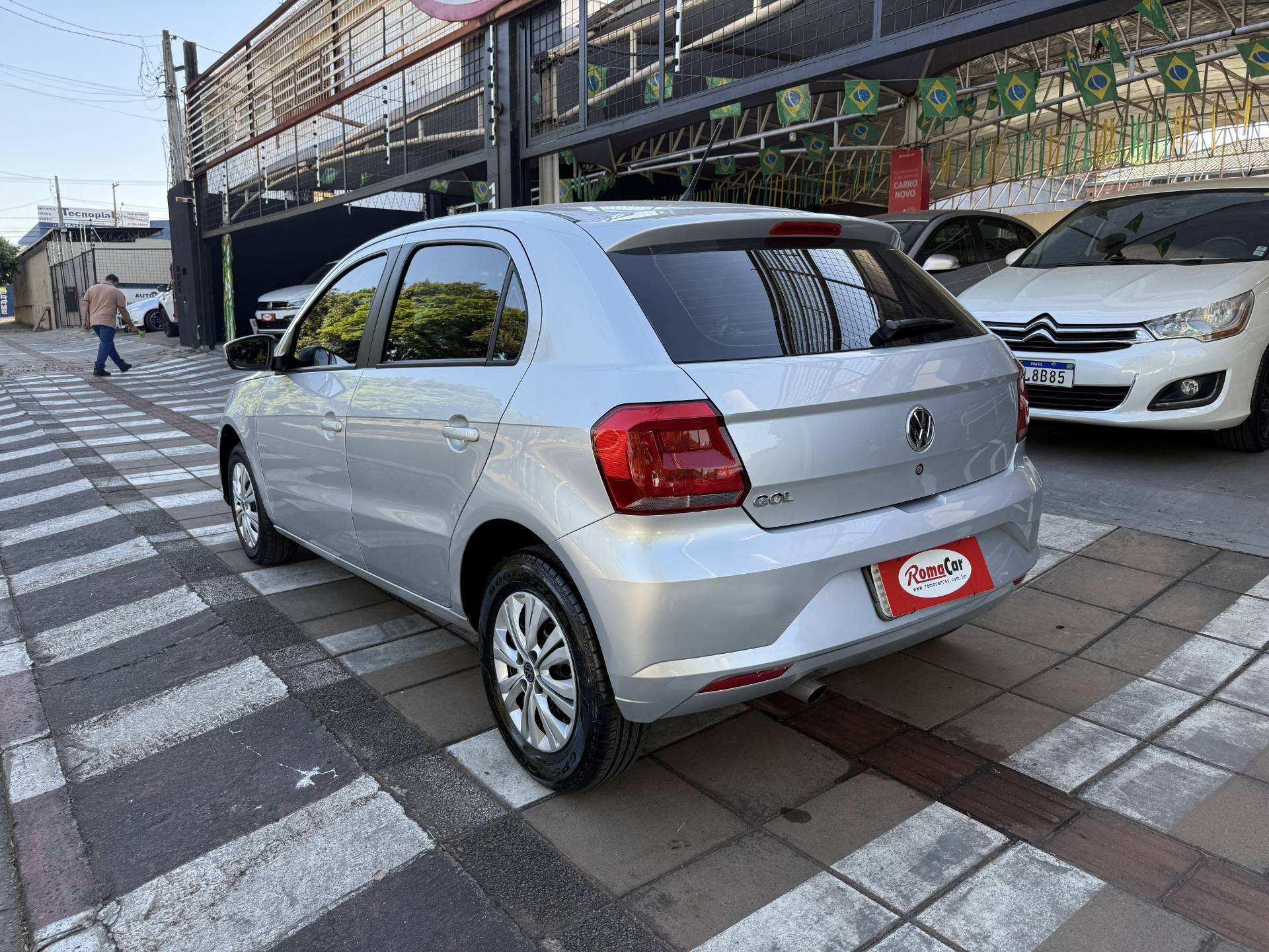 VOLKSWAGEN GOL