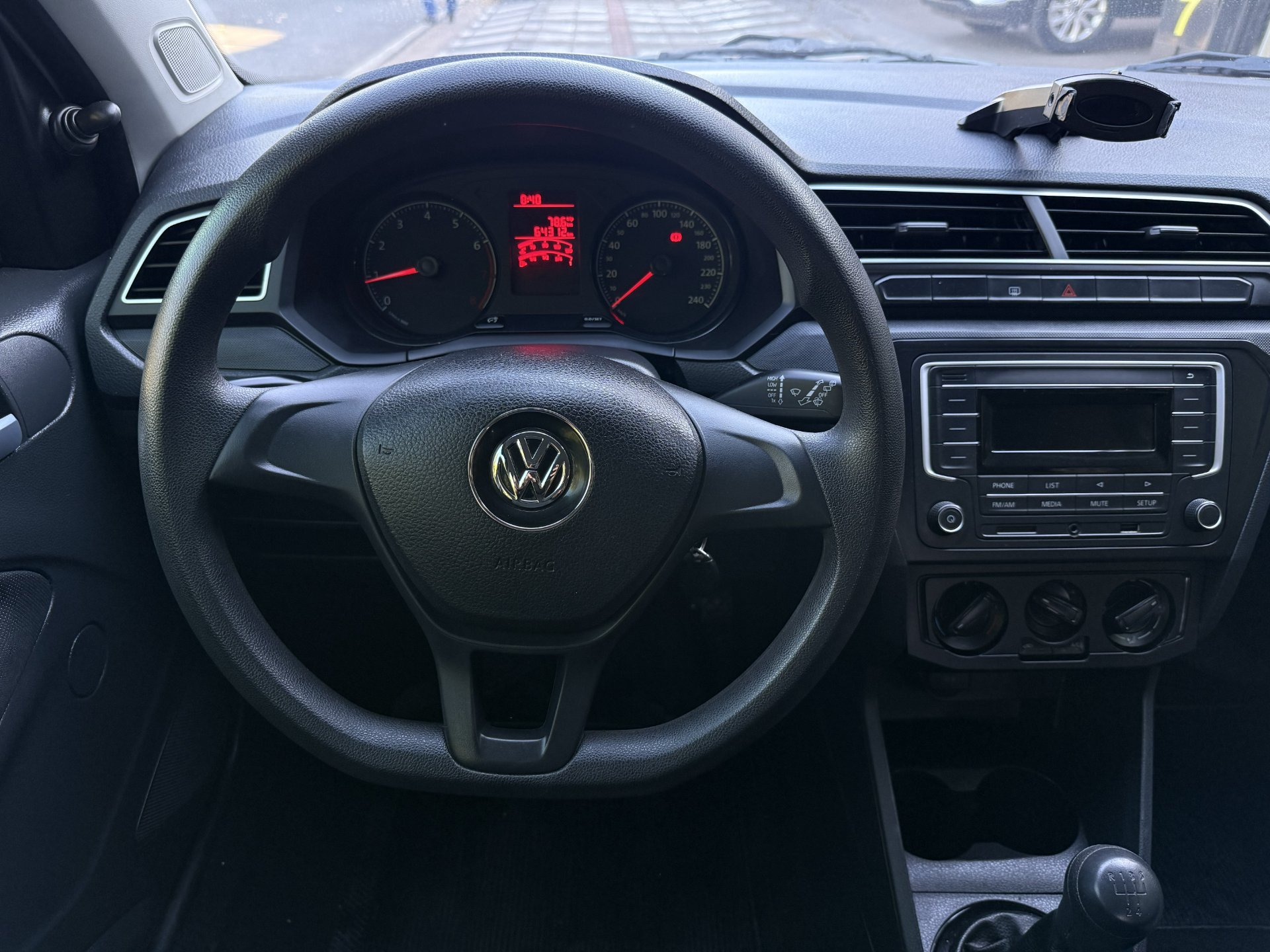 VOLKSWAGEN GOL