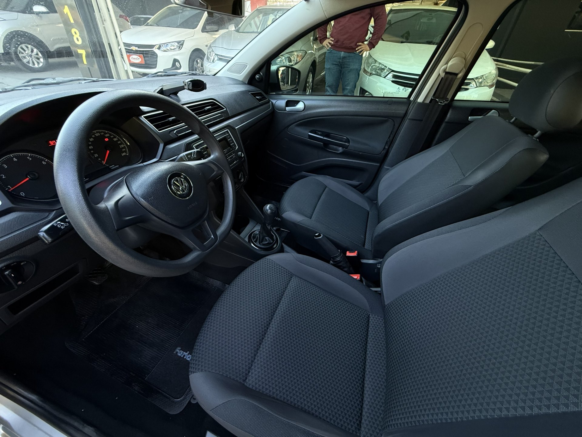 VOLKSWAGEN GOL
