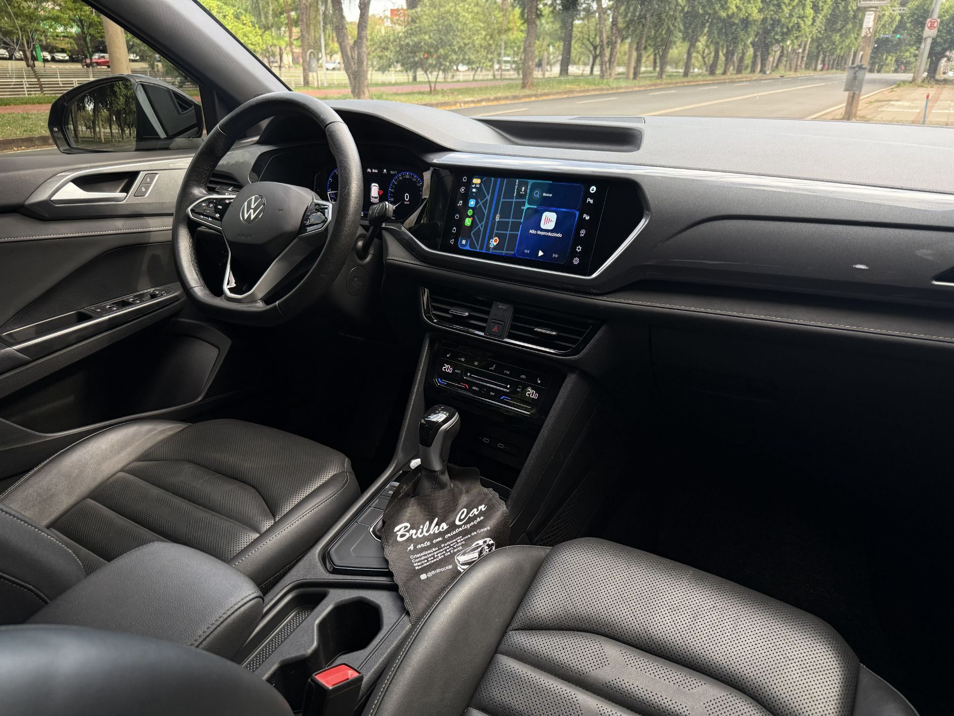VOLKSWAGEN TAOS