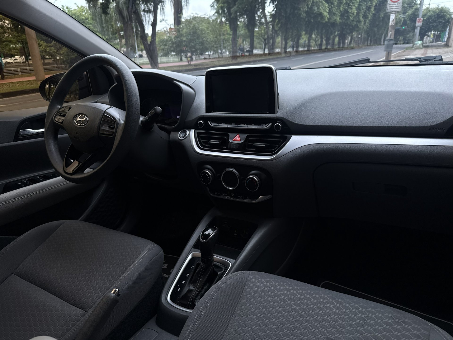 HYUNDAI HB20S