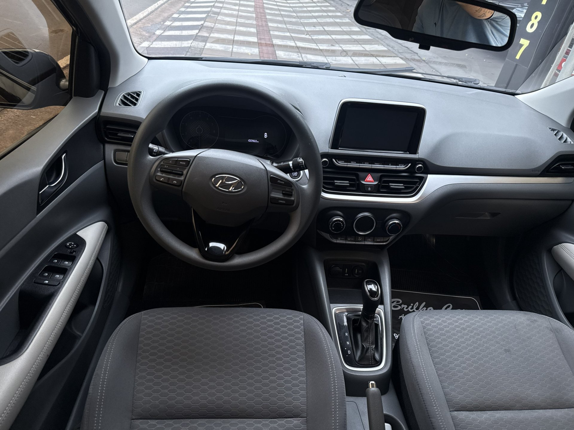 HYUNDAI HB20S