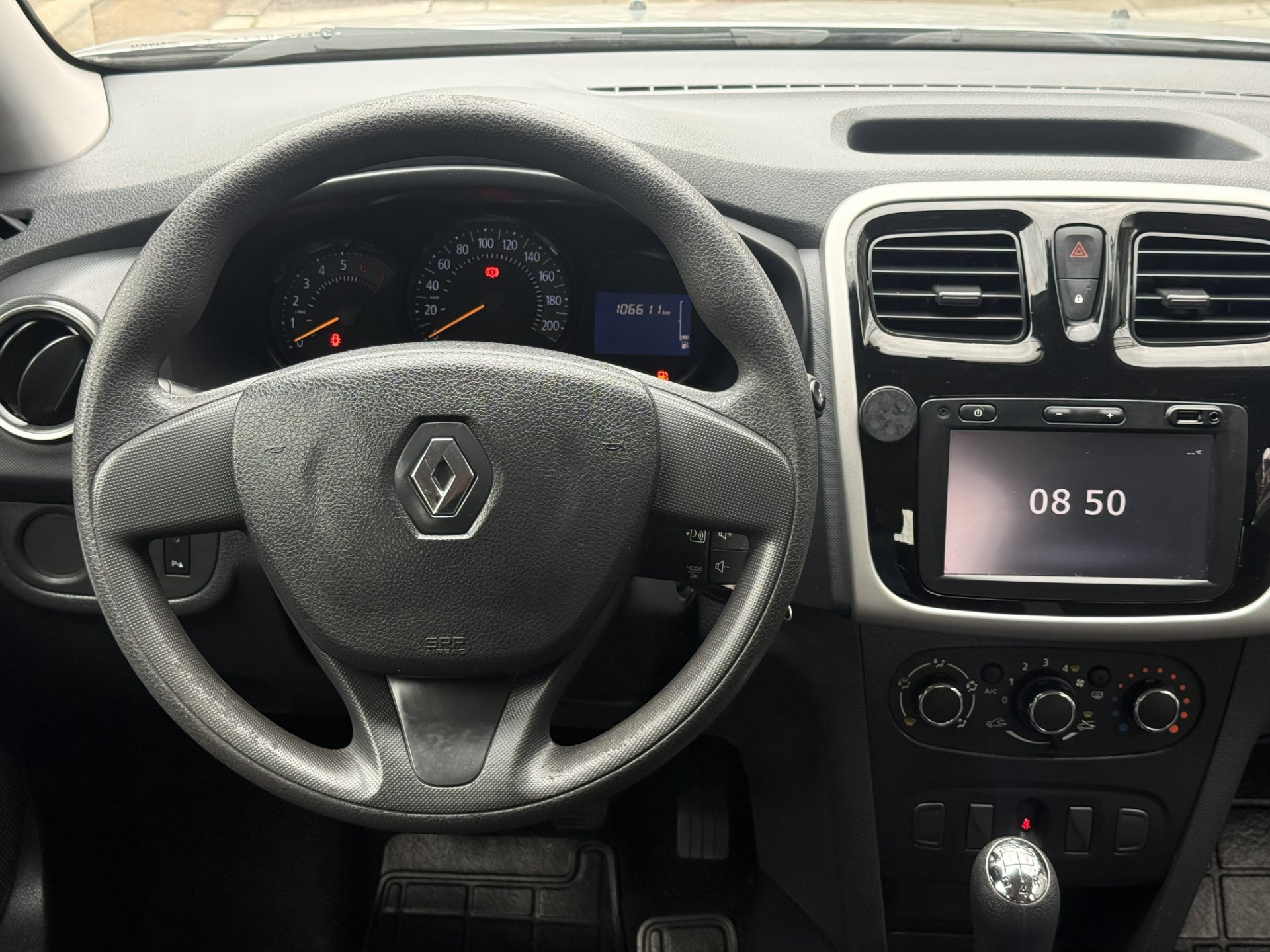 RENAULT SANDERO