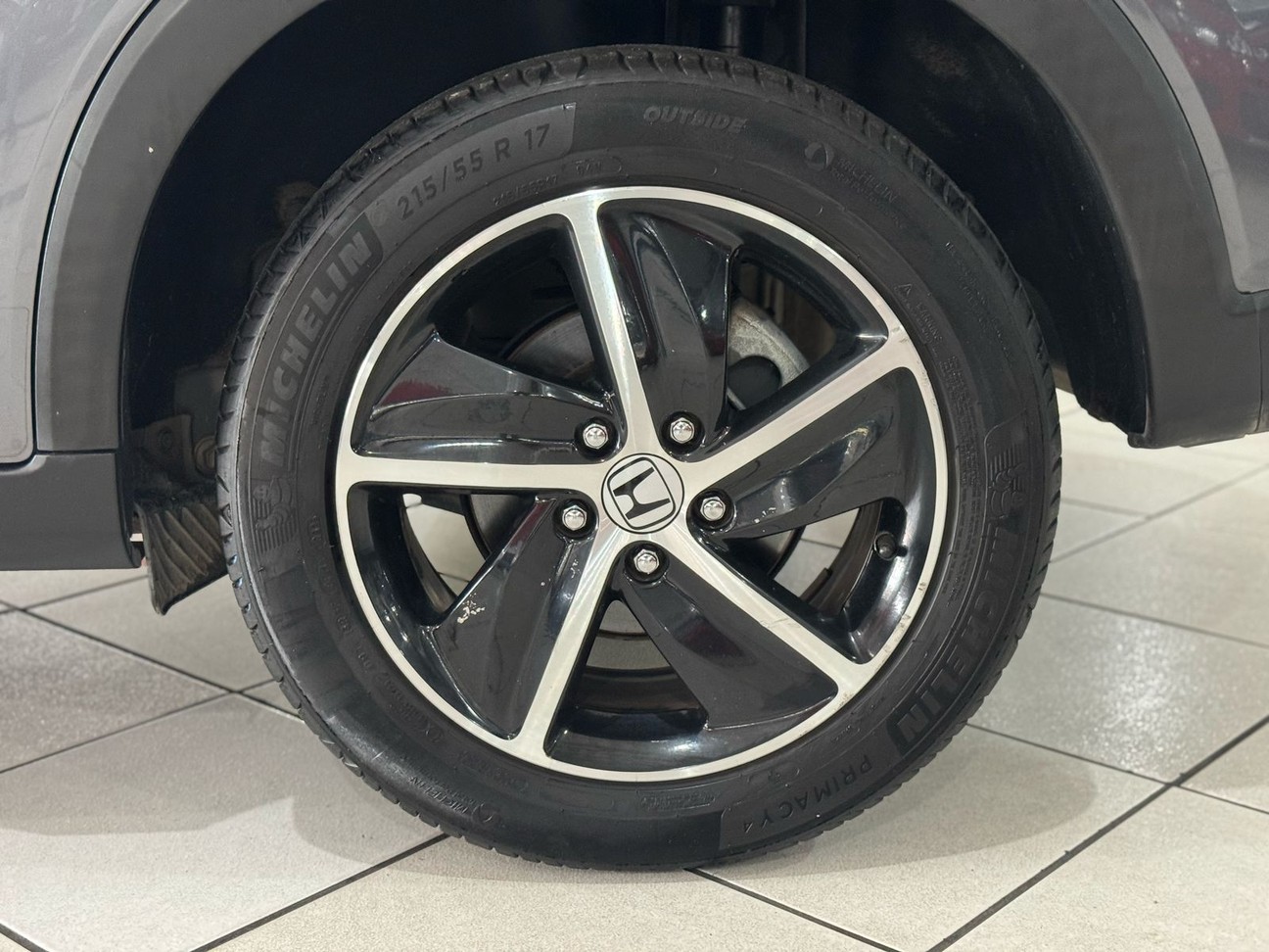 Car Image 15