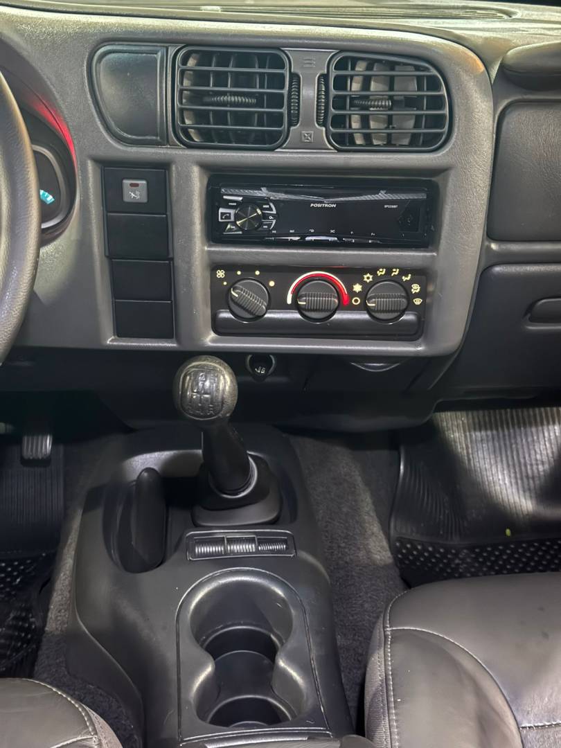 CHEVROLET S10