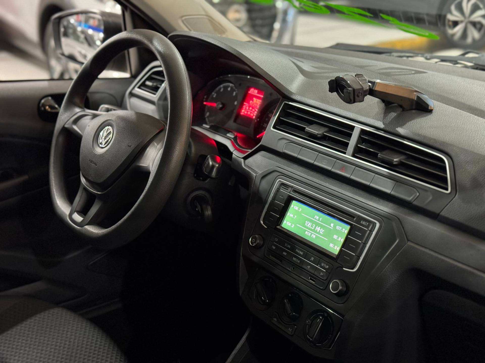 VOLKSWAGEN GOL