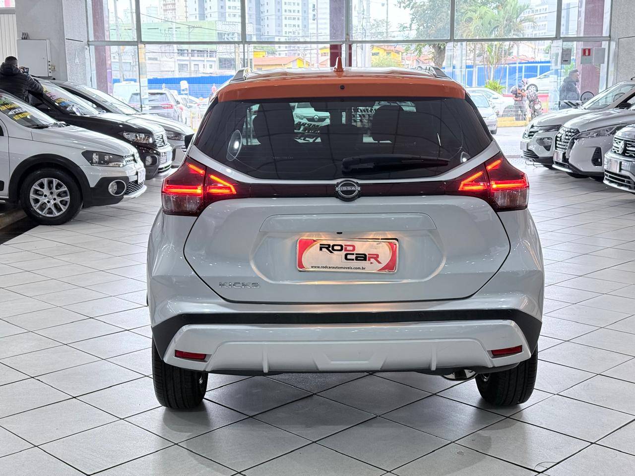 NISSAN KICKS