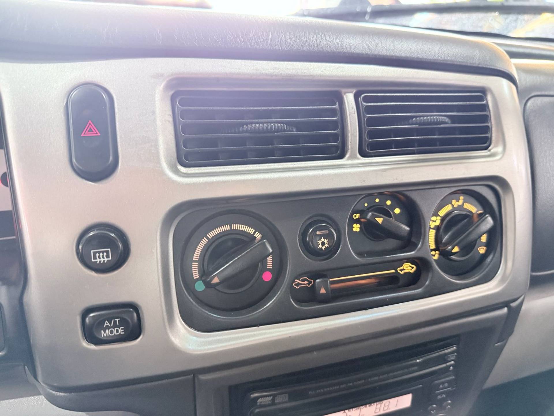 MITSUBISHI PAJERO SPORT