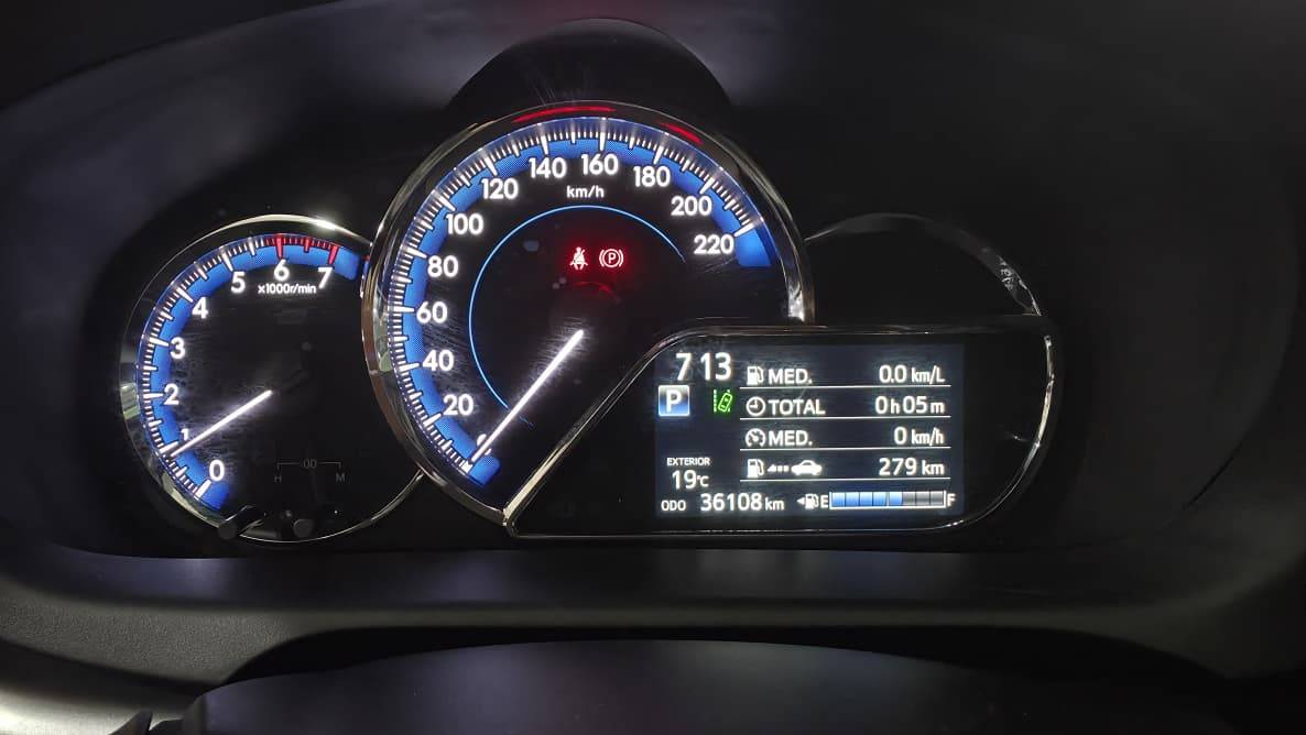 TOYOTA YARIS