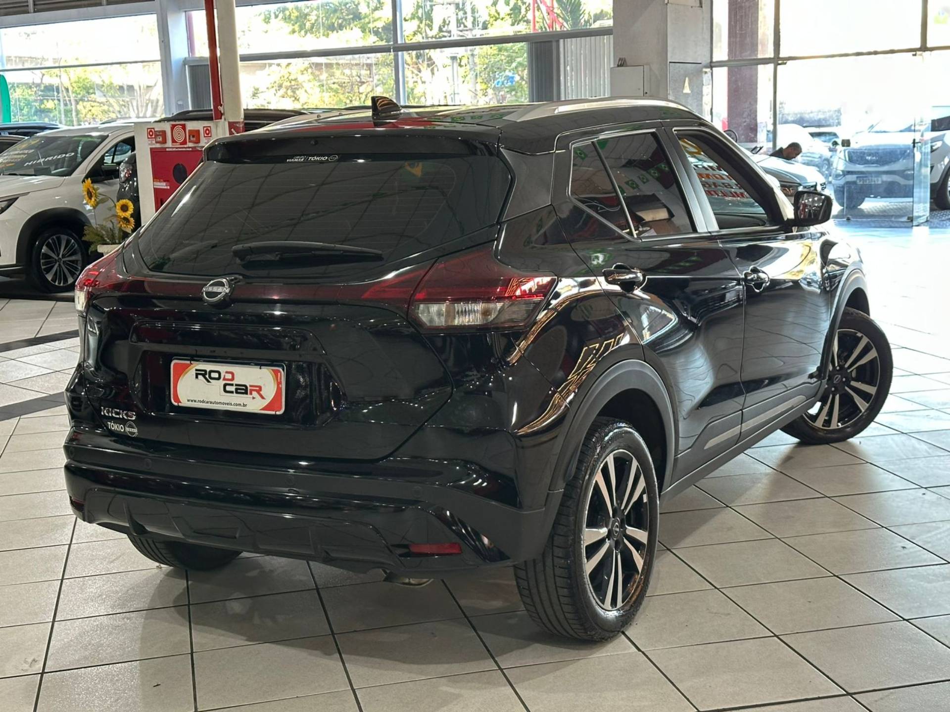NISSAN KICKS