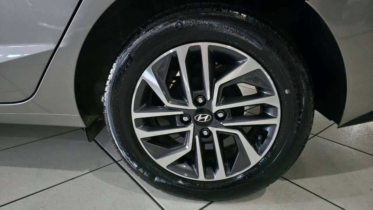 HYUNDAI HB20S