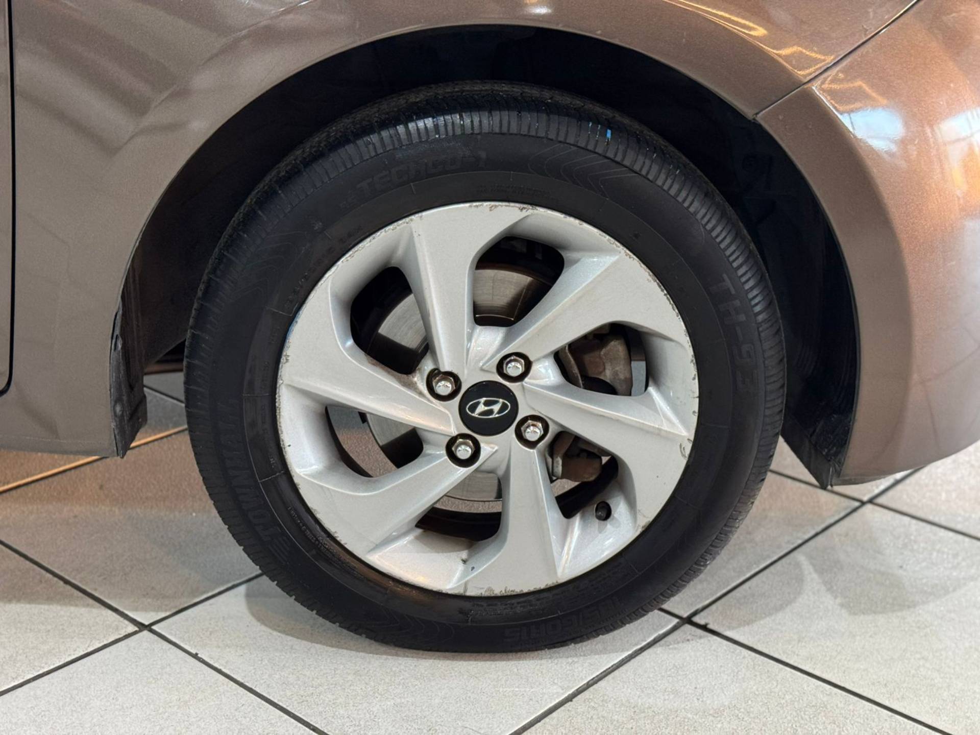 HYUNDAI HB20S
