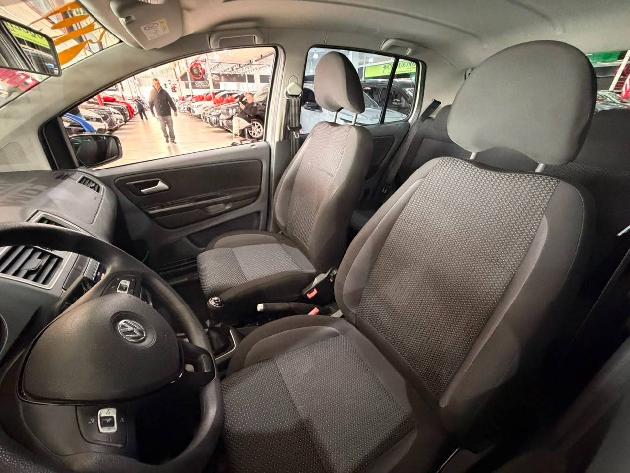 VOLKSWAGEN FOX