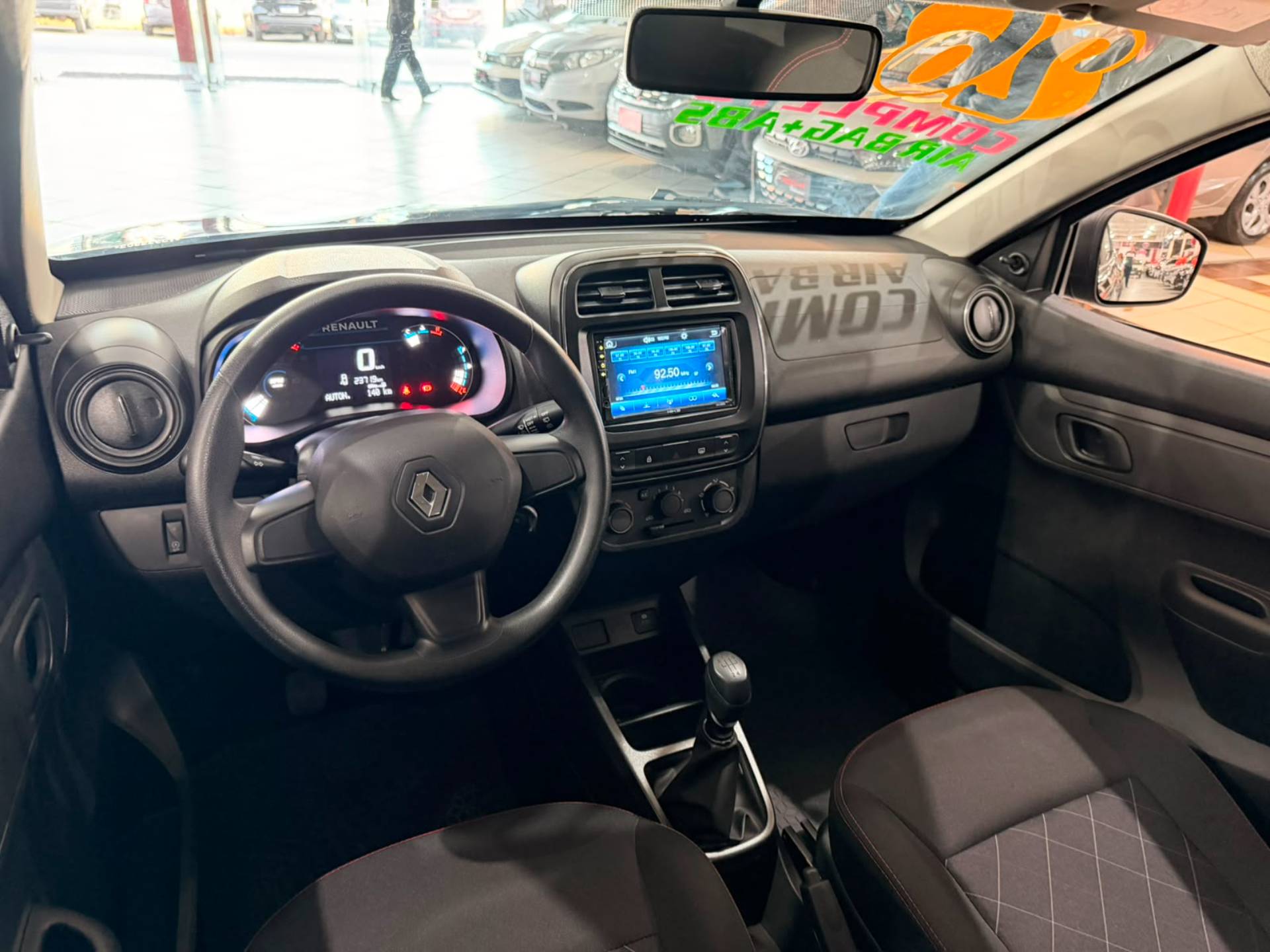 RENAULT KWID