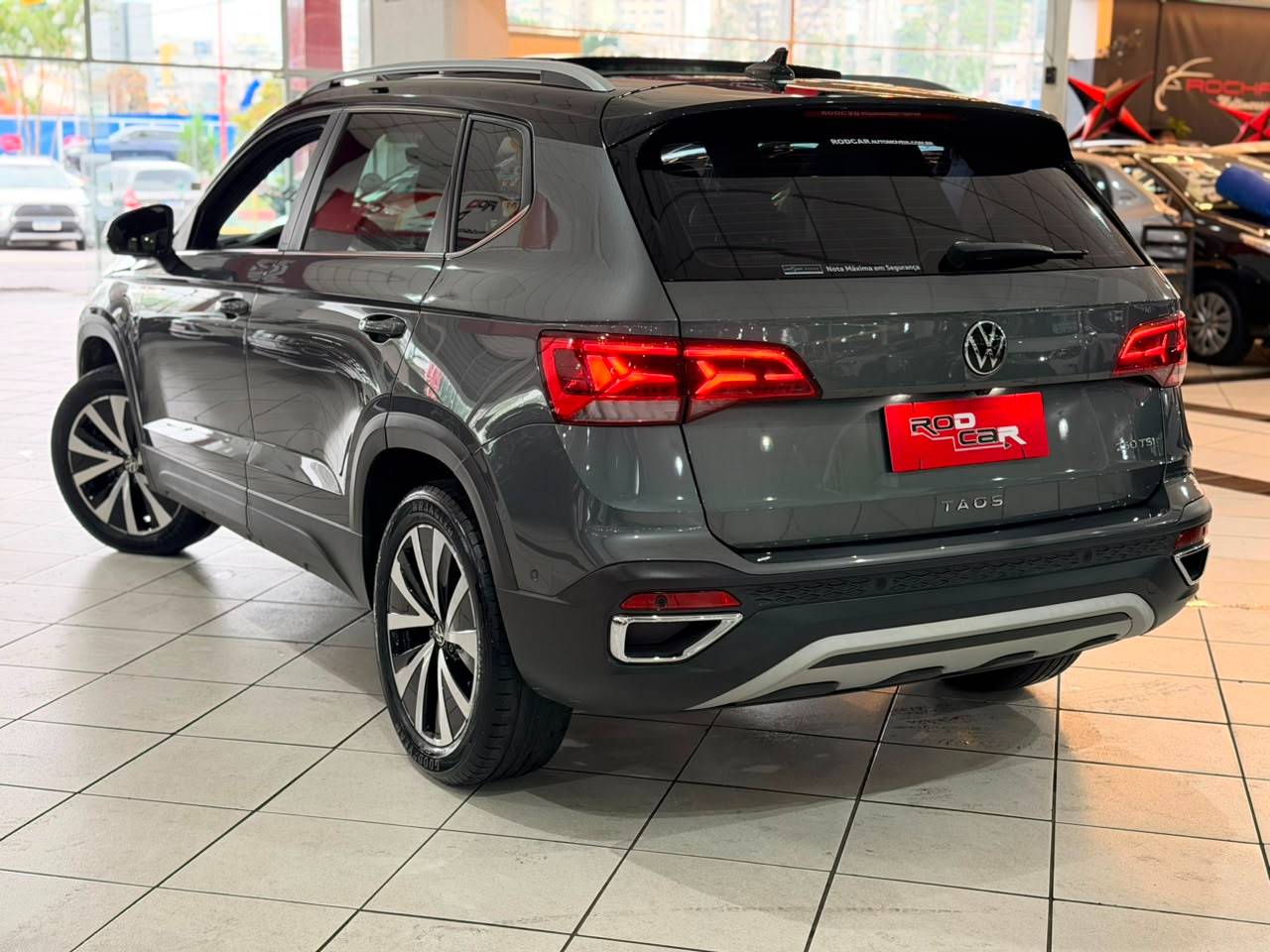 VOLKSWAGEN TAOS