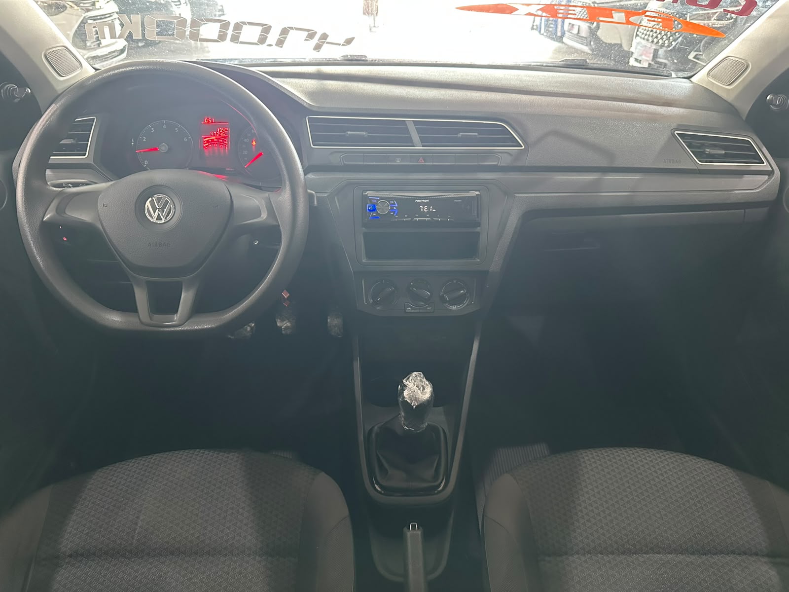 VOLKSWAGEN GOL