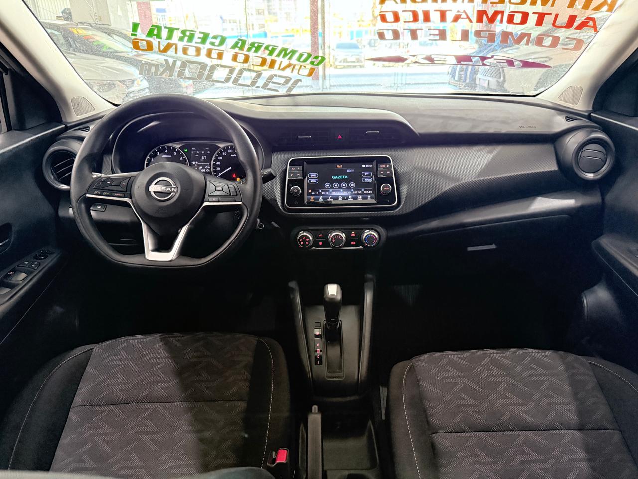 NISSAN KICKS
