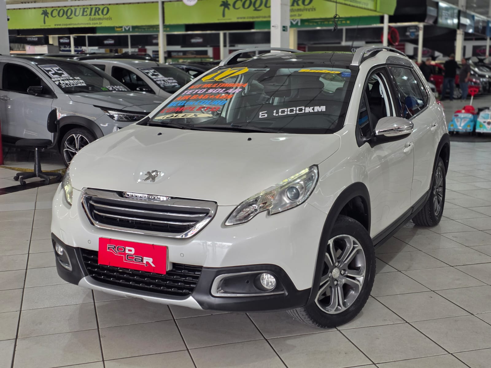 PEUGEOT 2008