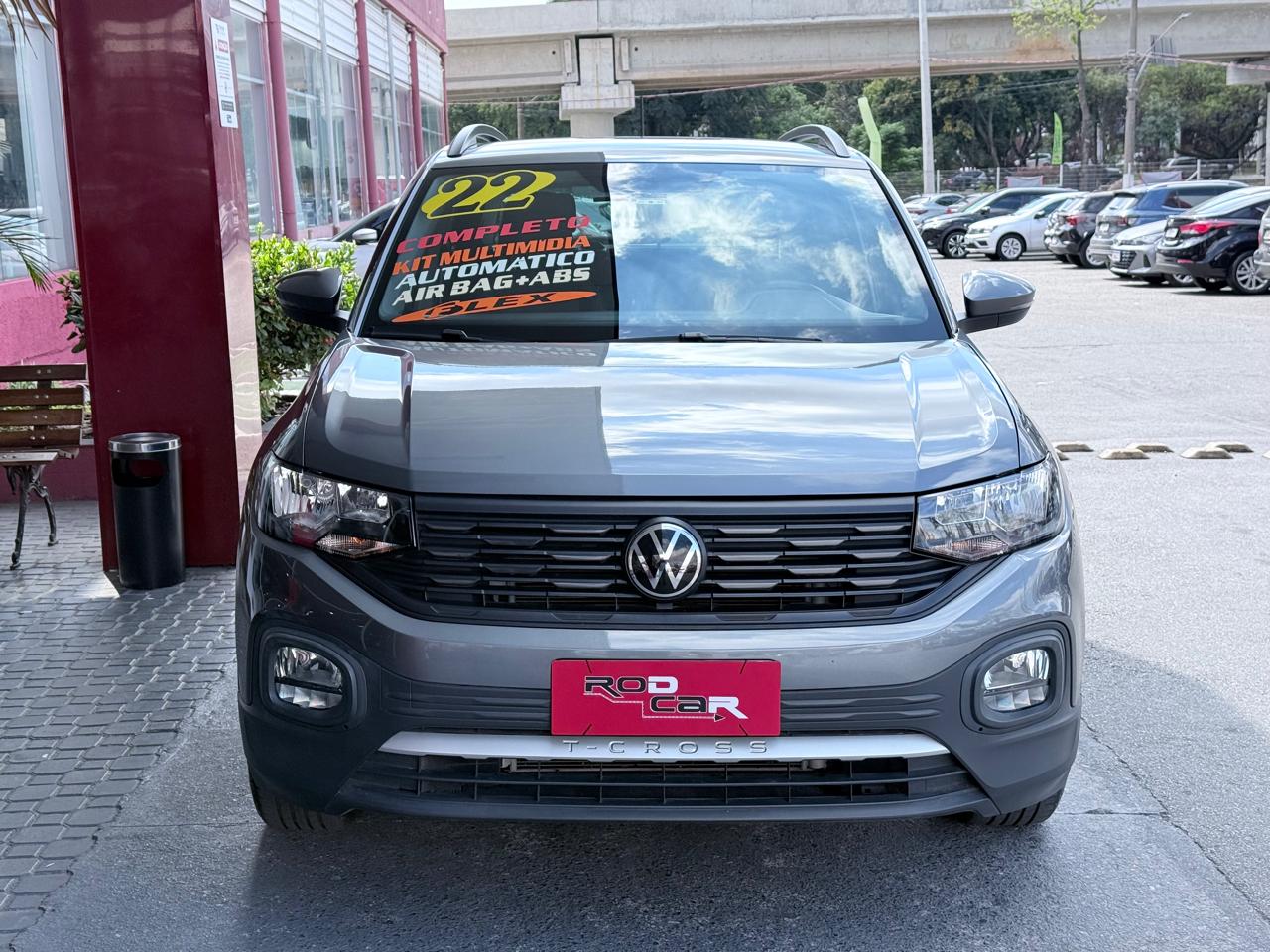 VOLKSWAGEN T-CROSS