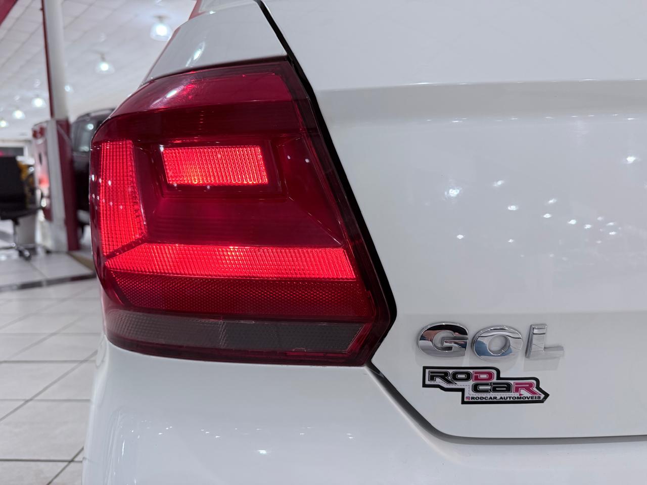 VOLKSWAGEN GOL