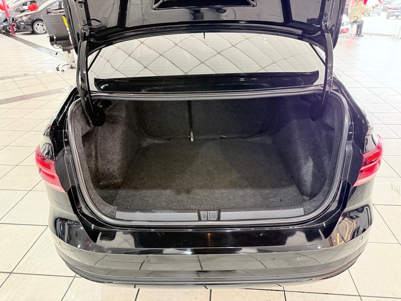 VOLKSWAGEN VIRTUS