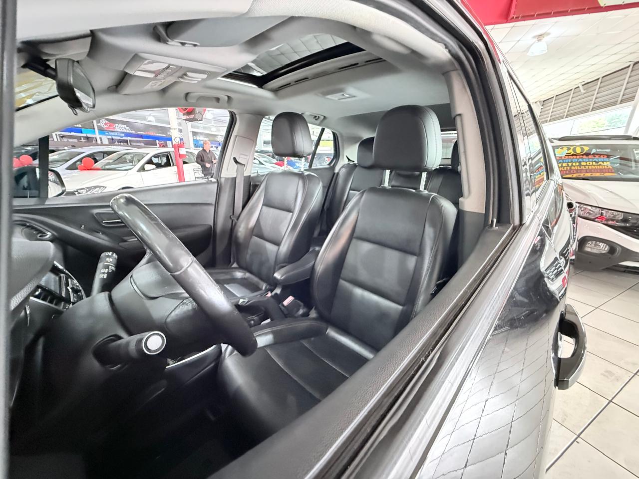 CHEVROLET TRACKER