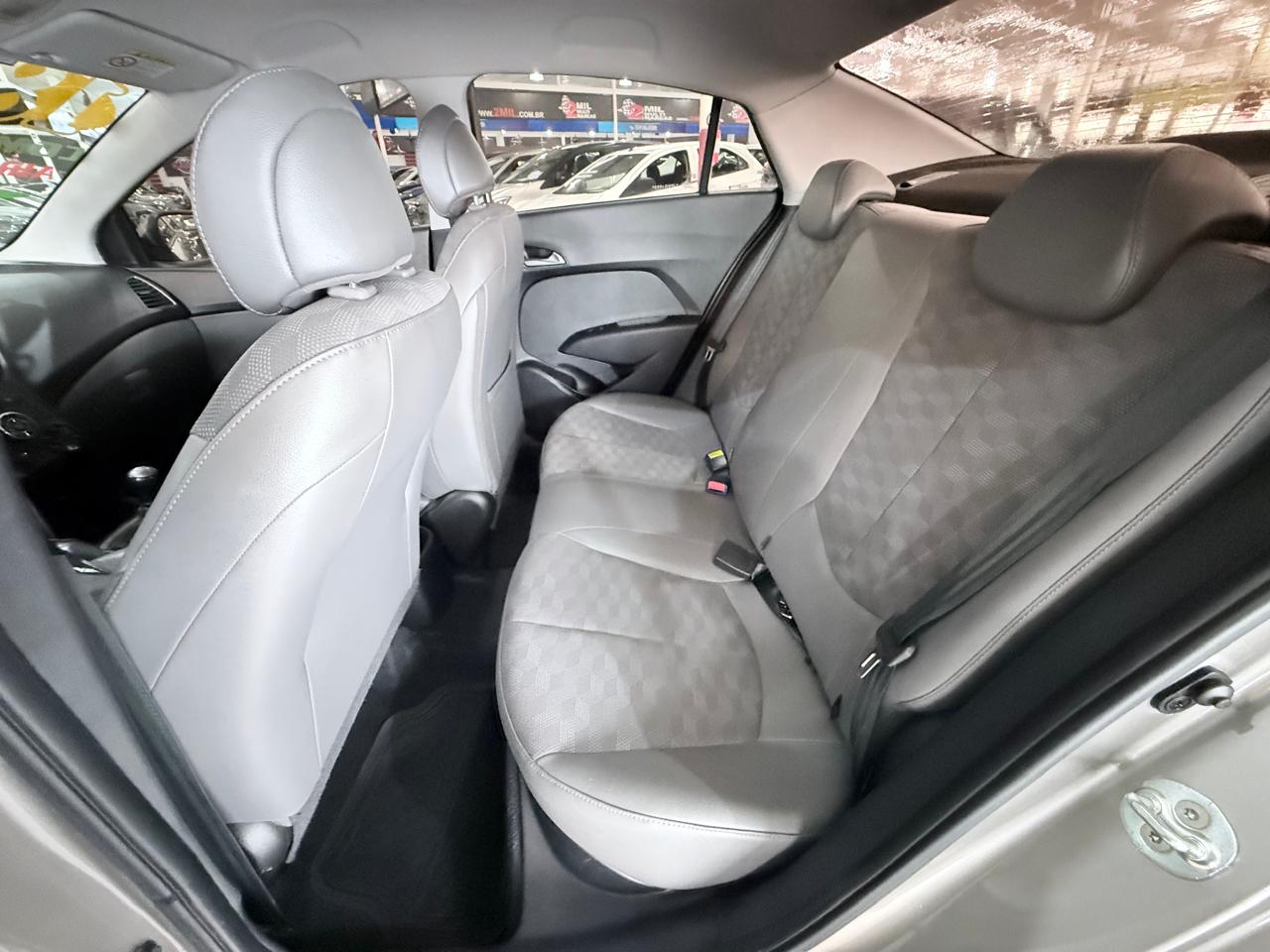 HYUNDAI HB20S