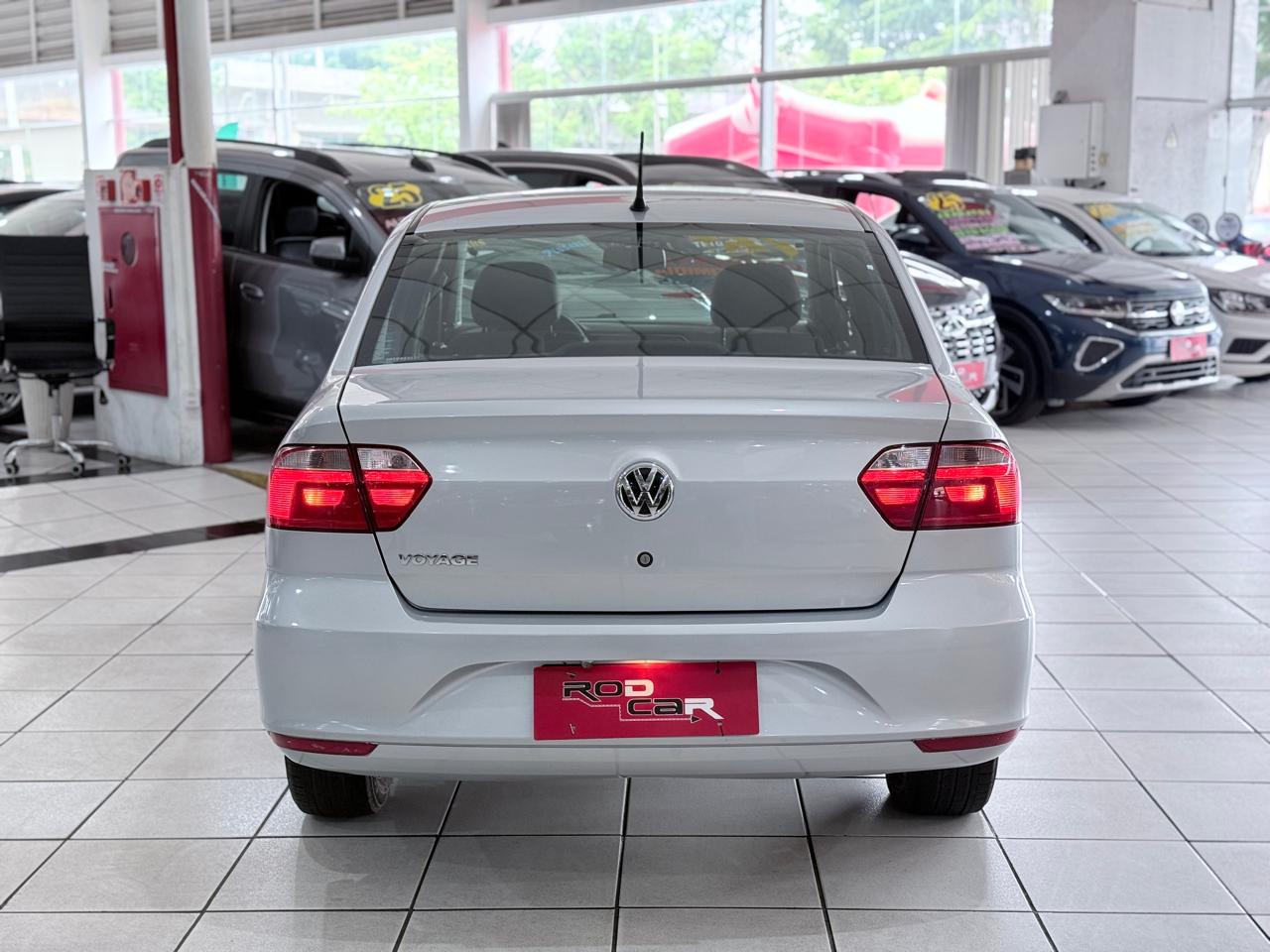 VOLKSWAGEN VOYAGE