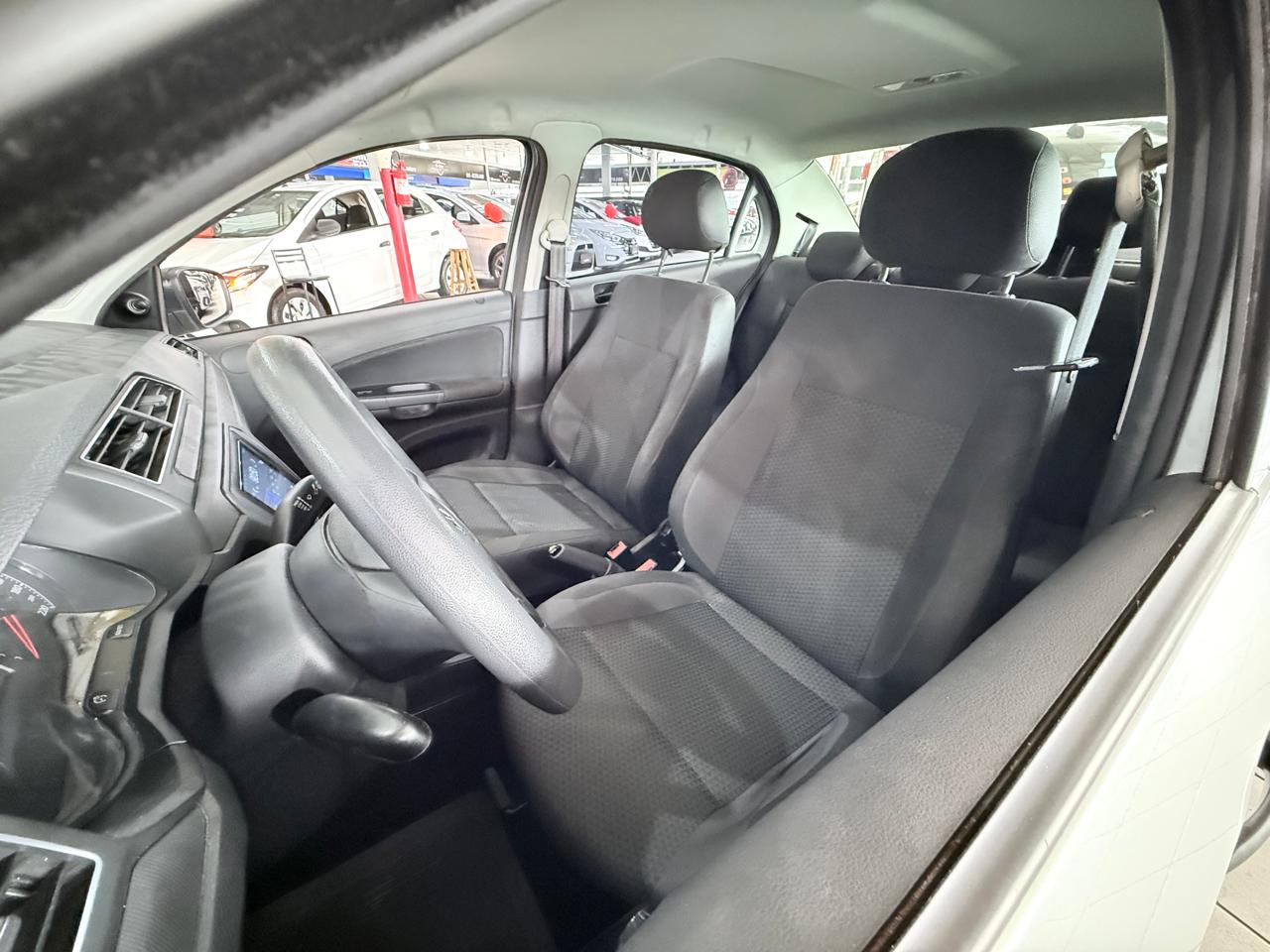 VOLKSWAGEN VOYAGE