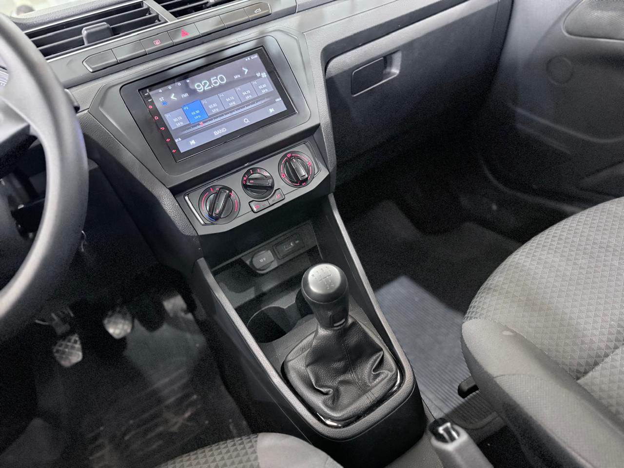 VOLKSWAGEN VOYAGE
