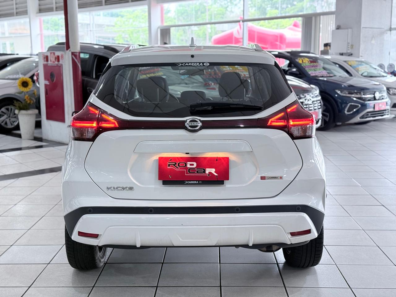 NISSAN KICKS