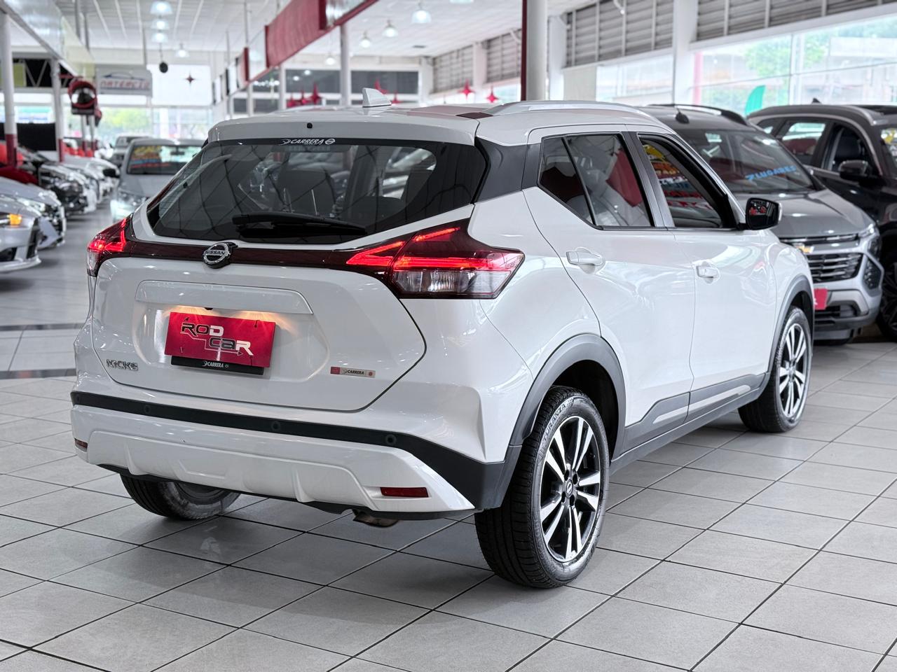 NISSAN KICKS