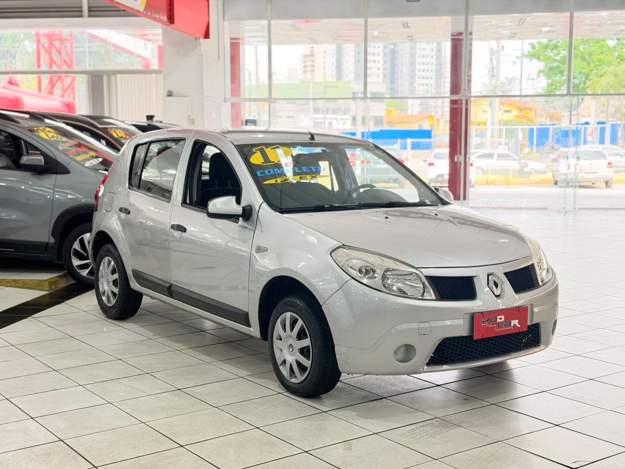 RENAULT SANDERO