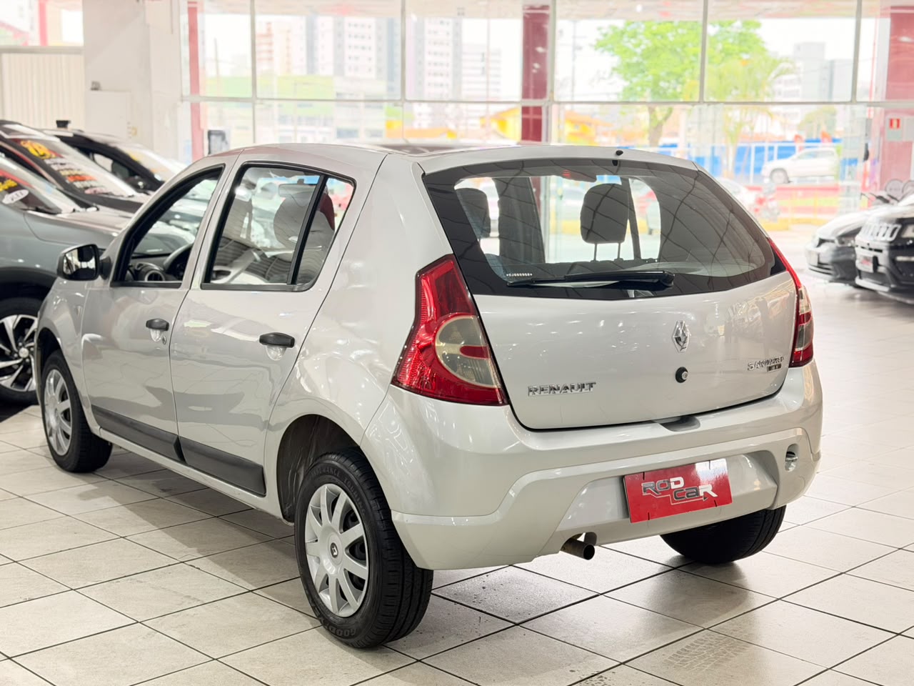 RENAULT SANDERO
