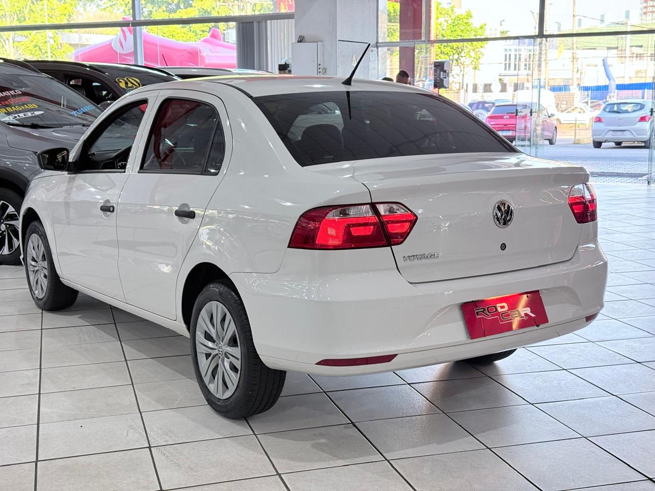 VOLKSWAGEN VOYAGE