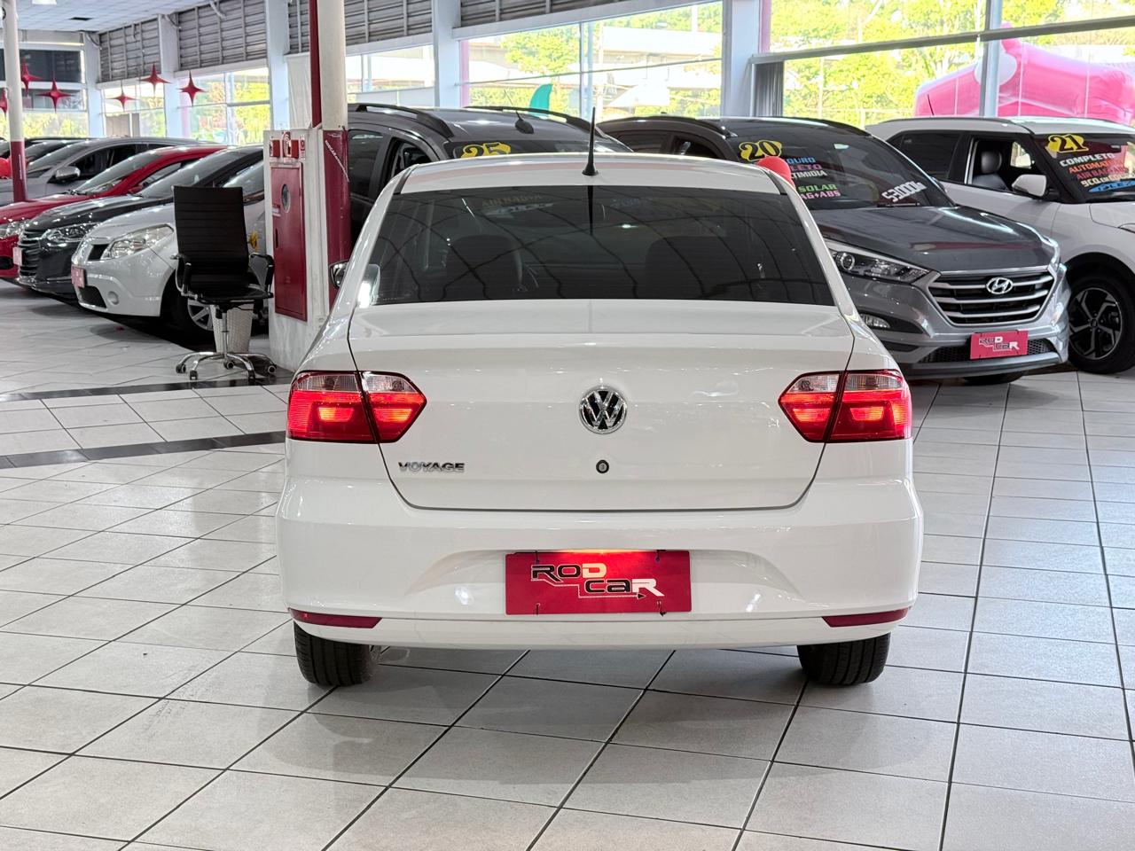 VOLKSWAGEN VOYAGE