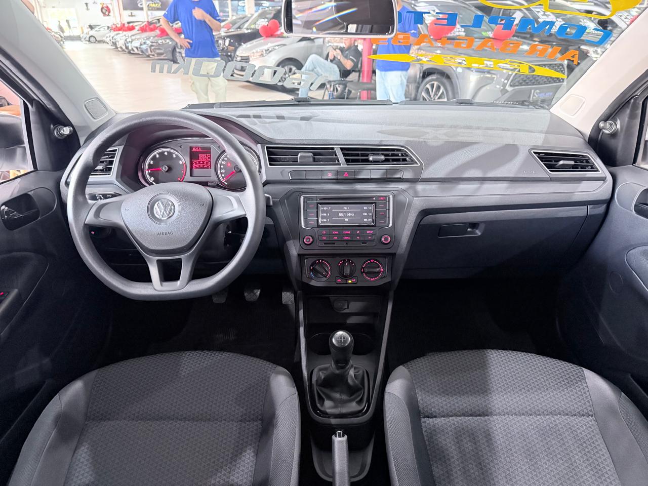VOLKSWAGEN VOYAGE