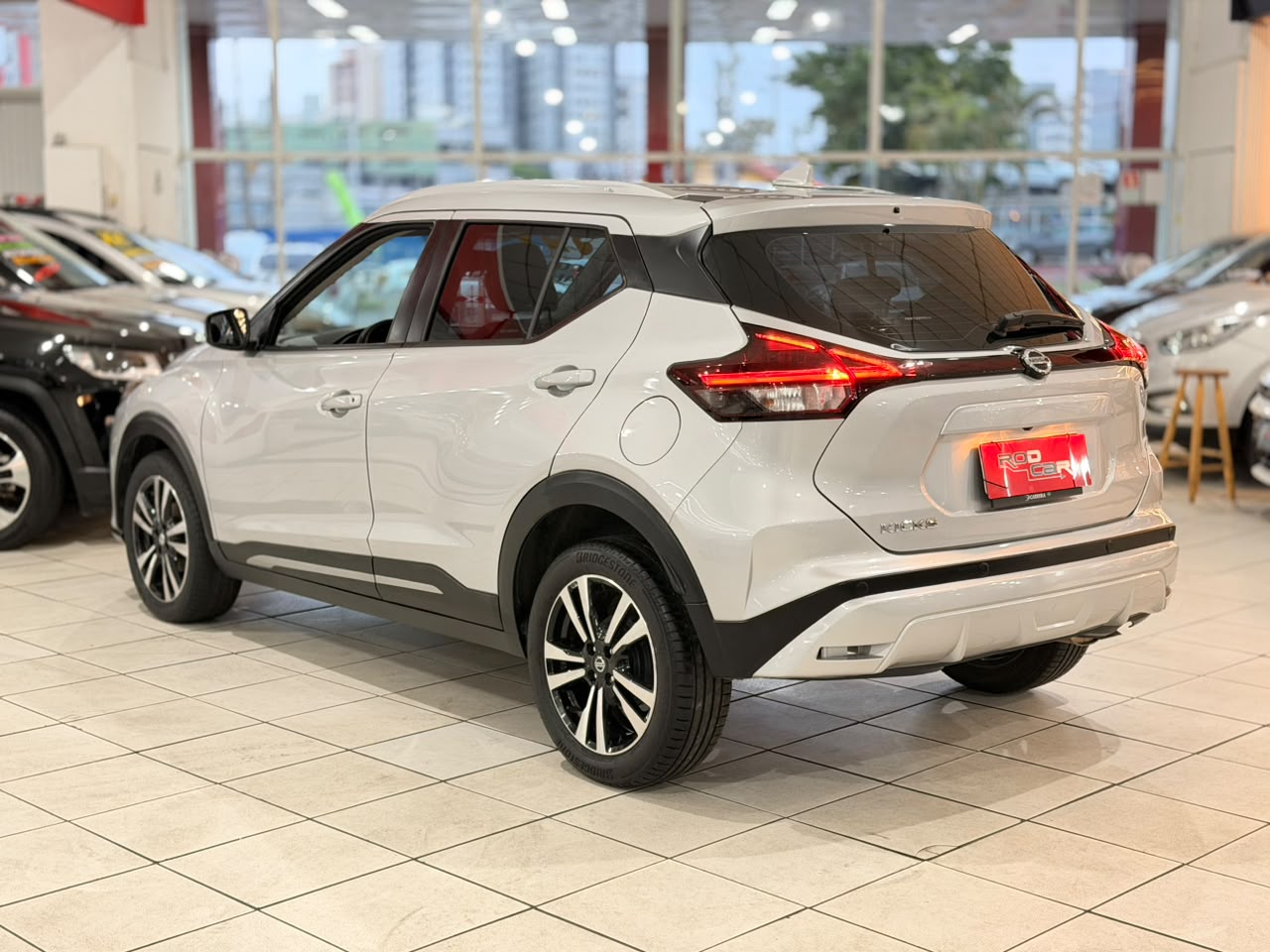 NISSAN KICKS