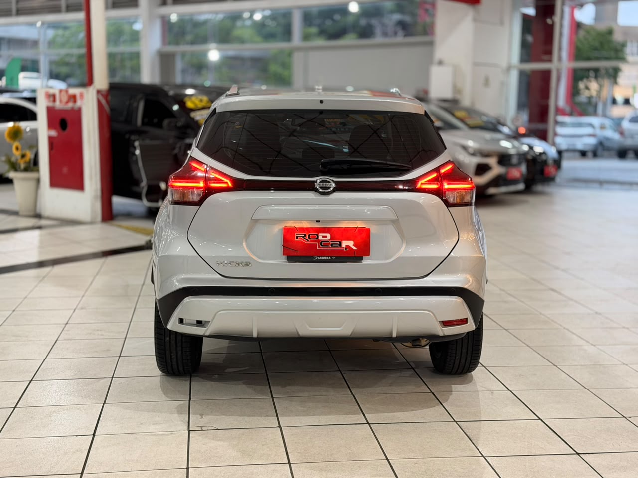 NISSAN KICKS