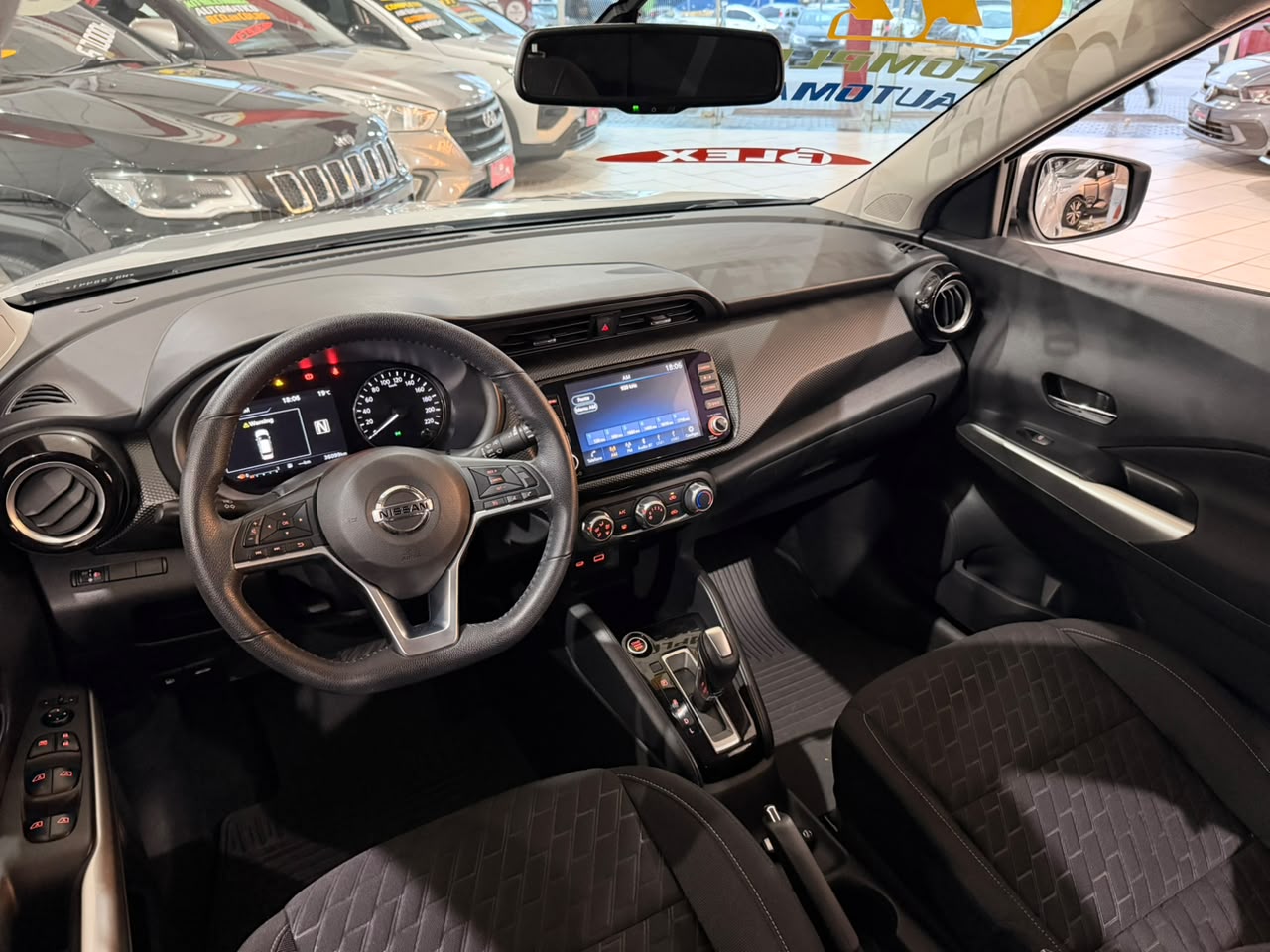 NISSAN KICKS