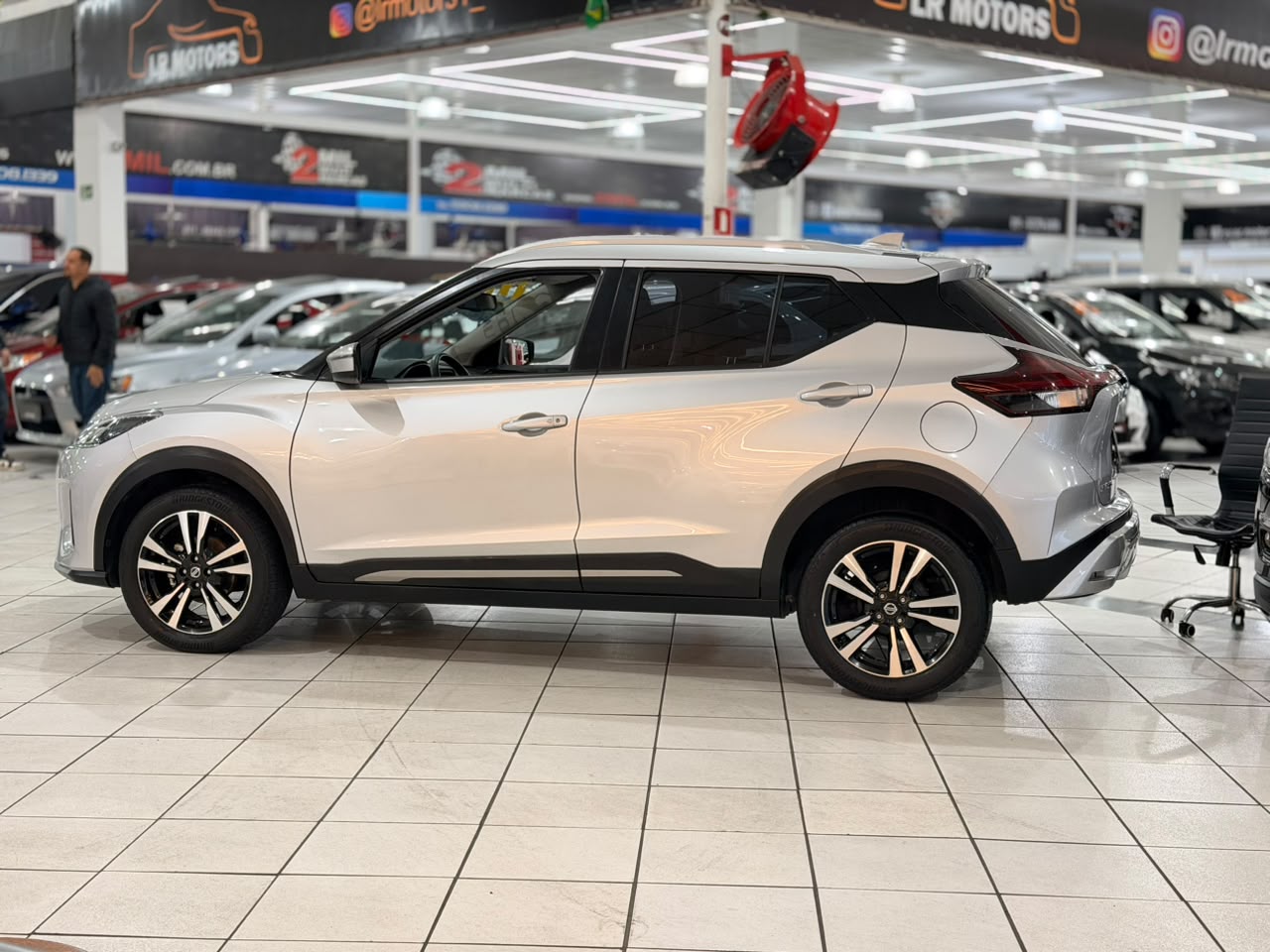 NISSAN KICKS