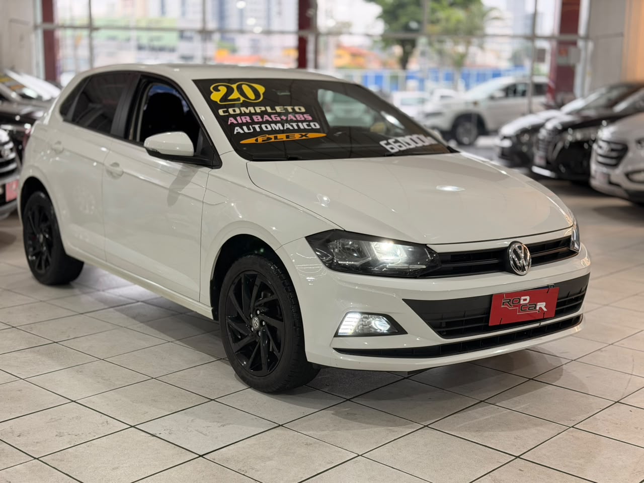 VOLKSWAGEN POLO