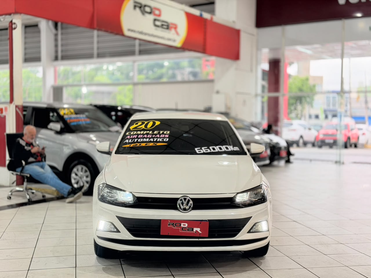 VOLKSWAGEN POLO