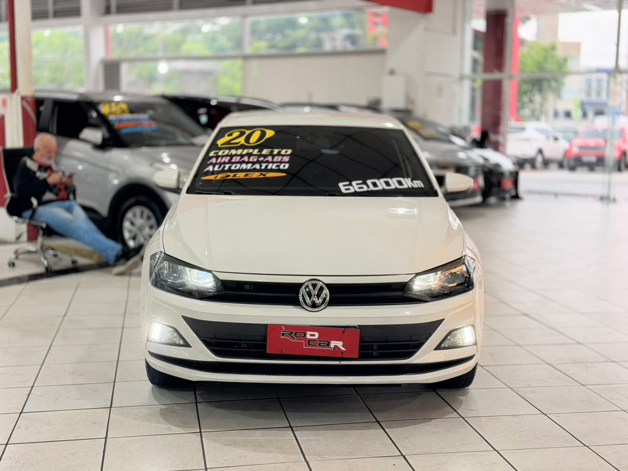 VOLKSWAGEN POLO