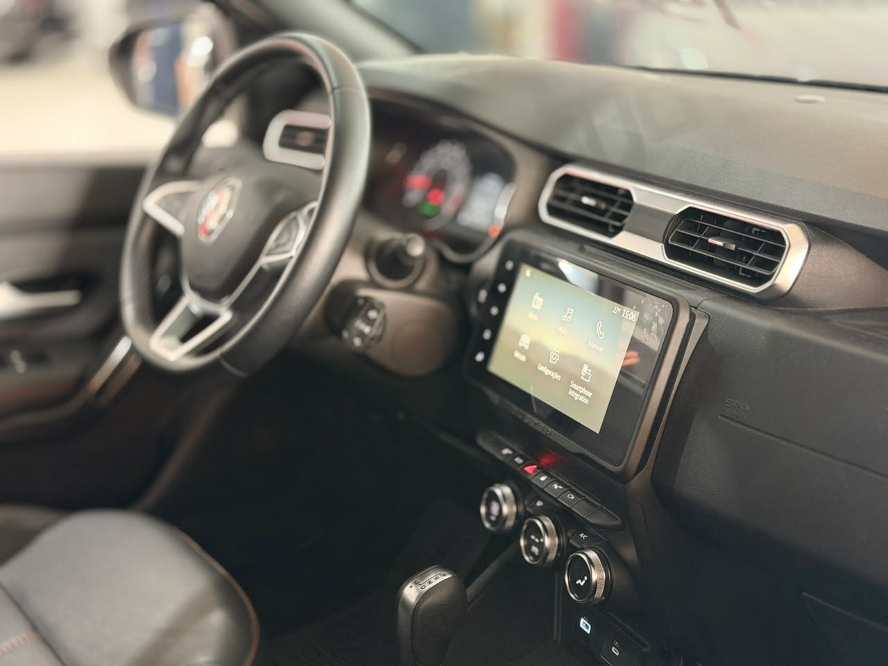 RENAULT DUSTER
