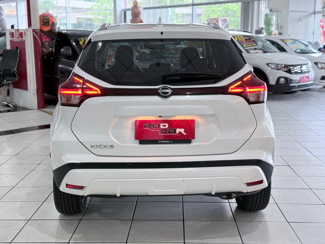 NISSAN KICKS