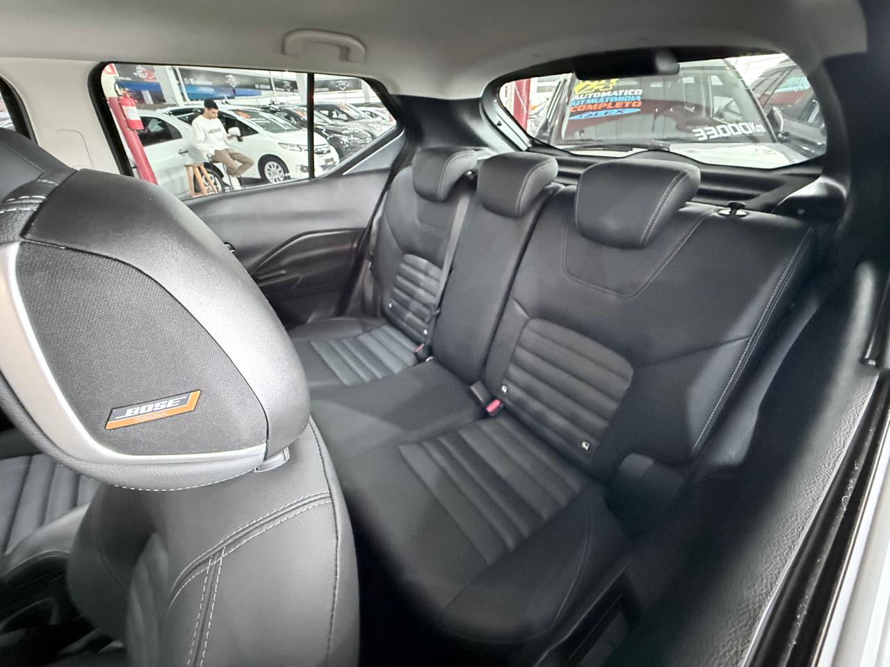 NISSAN KICKS
