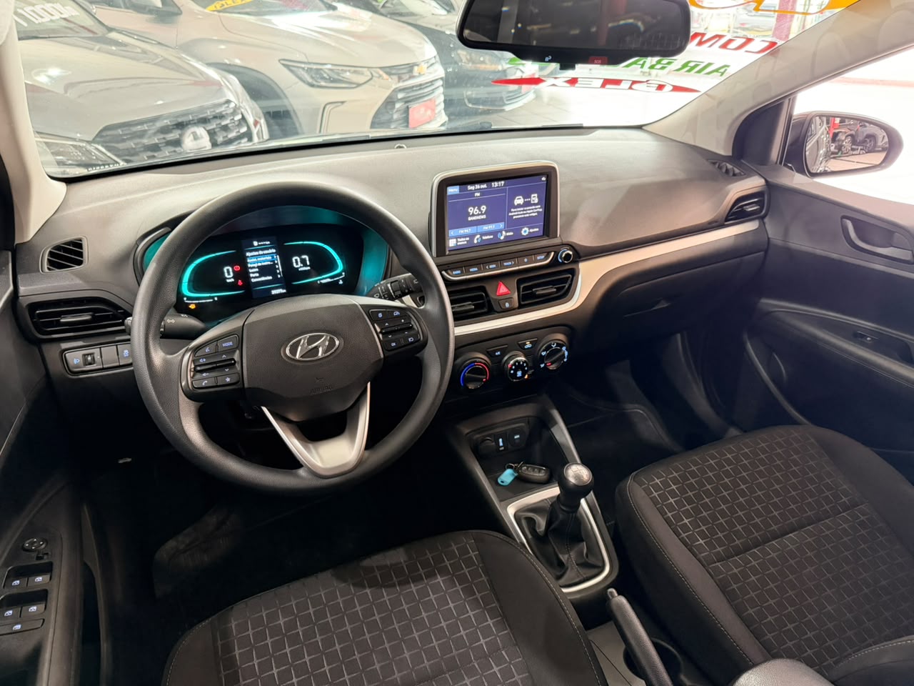 HYUNDAI HB20