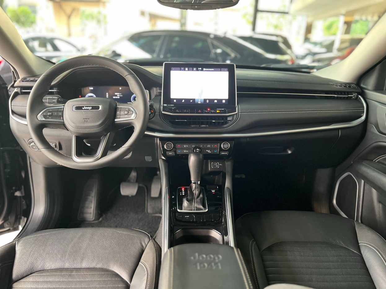 COMMANDER 1.3 T270 TURBO LIMITED
