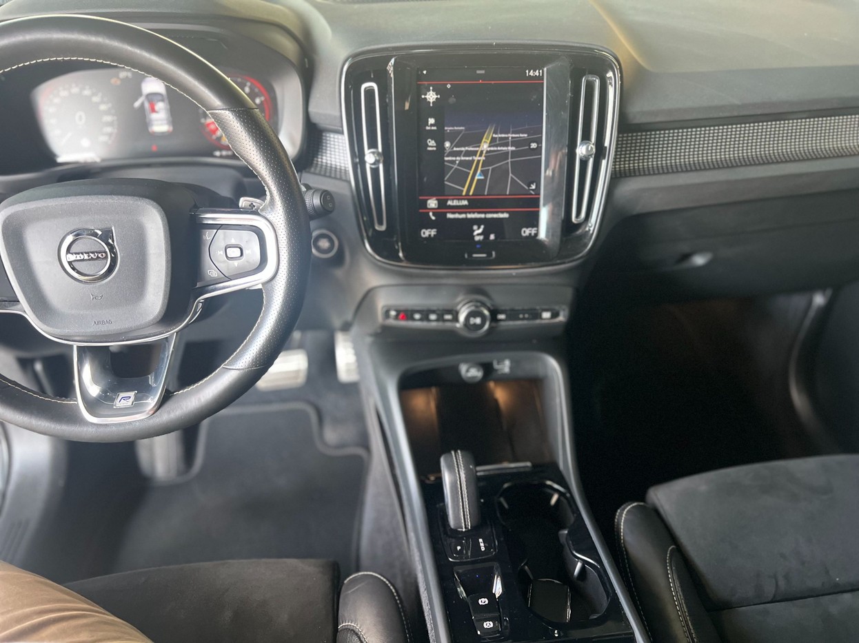 XC40 2.0 T5 R-DESIGN AWD
